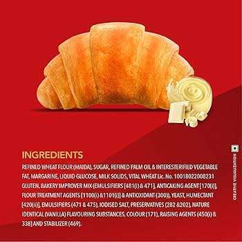 Britannia Treat Croissant VANILLA Creme Cake 45g - Image 2