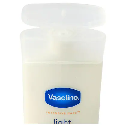 Vaseline Intensive Care Light Hydrate Lotion 90ml - Image 2